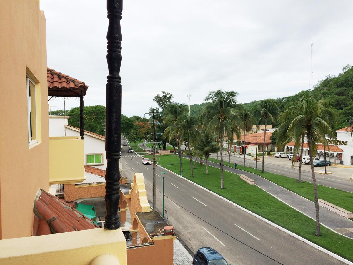 Hotel Playa Del Sol by Rotamundos Crucecita  Exterior foto